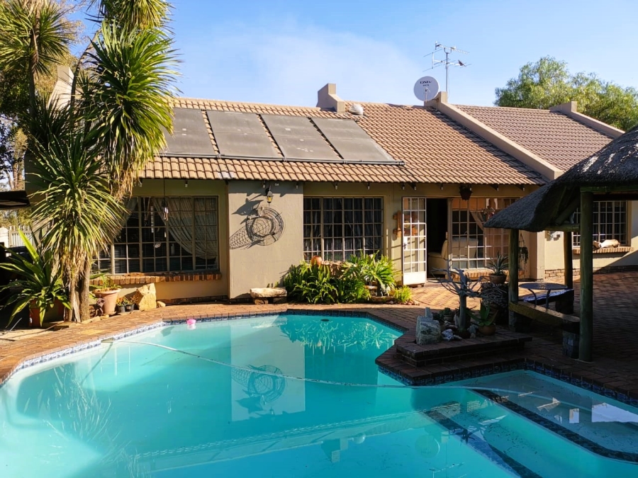 2 Bedroom Property for Sale in Pollak Park Gauteng