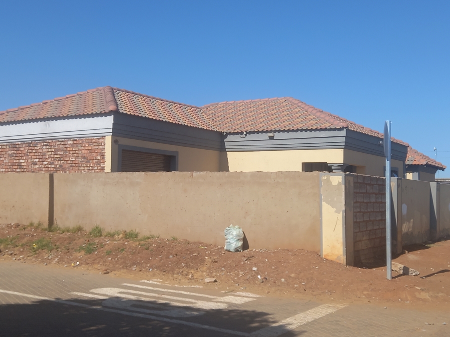 3 Bedroom Property for Sale in Tsakane Gauteng