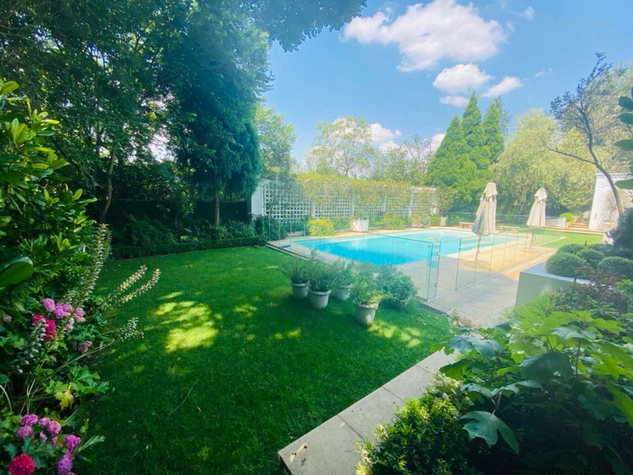 3 Bedroom Property for Sale in Sandhurst Gauteng