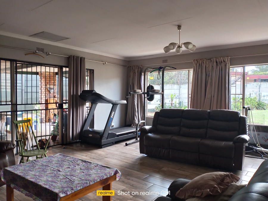 4 Bedroom Property for Sale in Dalpark Proper Gauteng