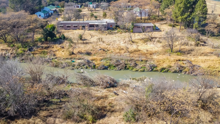 5 Bedroom Property for Sale in Chartwell Gauteng