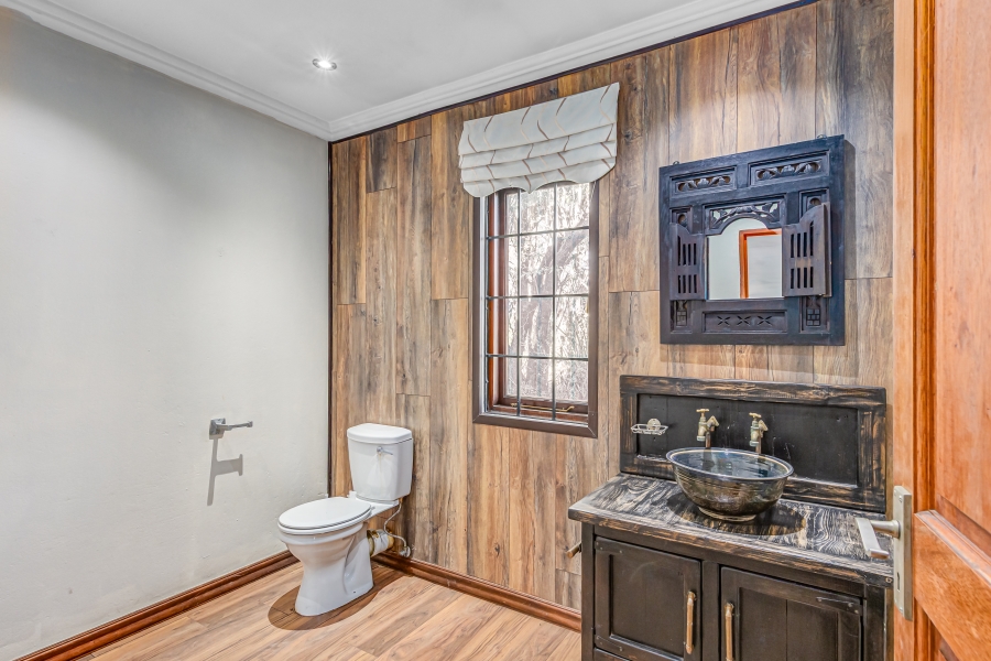 5 Bedroom Property for Sale in Chartwell Gauteng