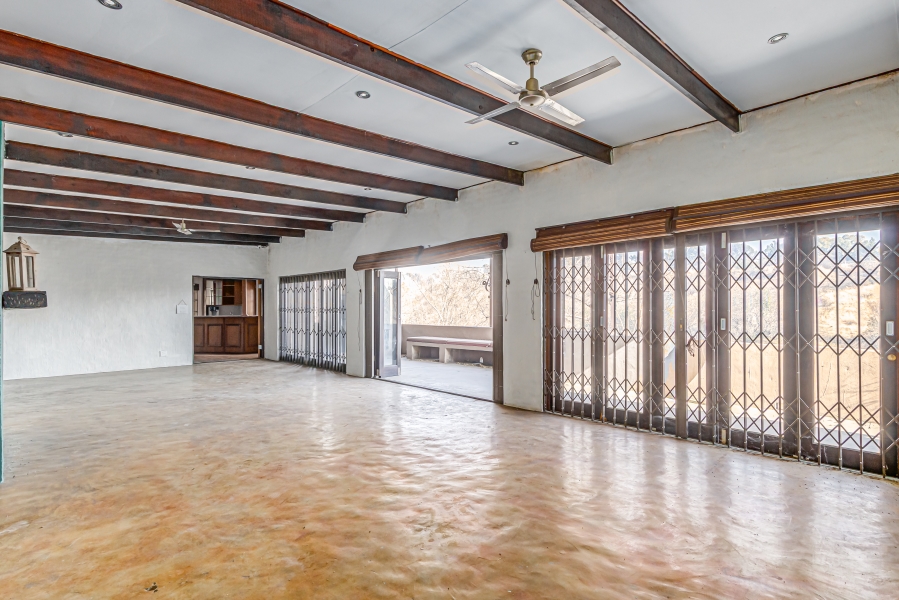 5 Bedroom Property for Sale in Chartwell Gauteng