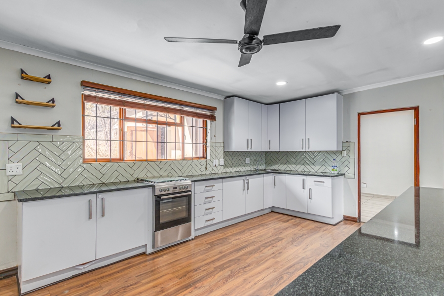 5 Bedroom Property for Sale in Chartwell Gauteng