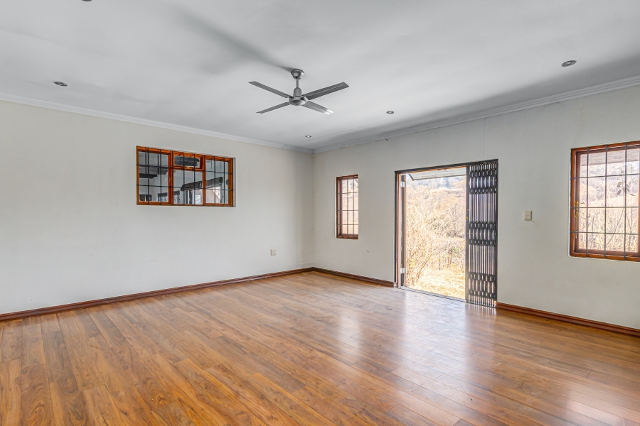 5 Bedroom Property for Sale in Chartwell Gauteng