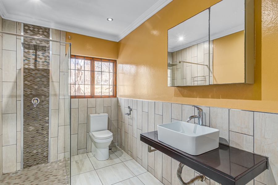 5 Bedroom Property for Sale in Chartwell Gauteng