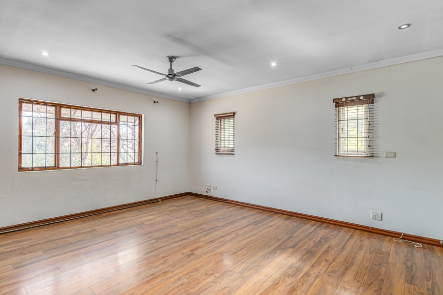 5 Bedroom Property for Sale in Chartwell Gauteng