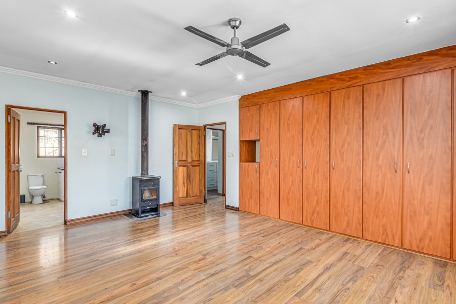 5 Bedroom Property for Sale in Chartwell Gauteng