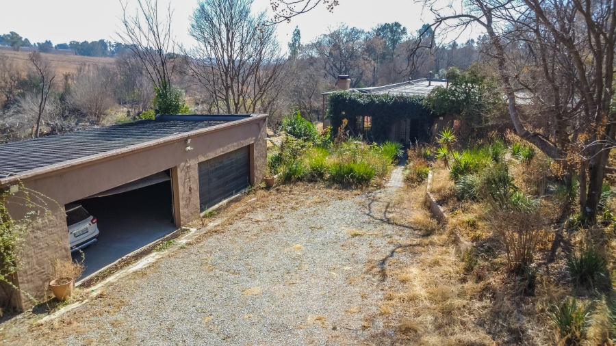 5 Bedroom Property for Sale in Chartwell Gauteng