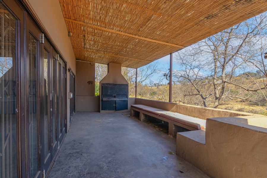 5 Bedroom Property for Sale in Chartwell Gauteng