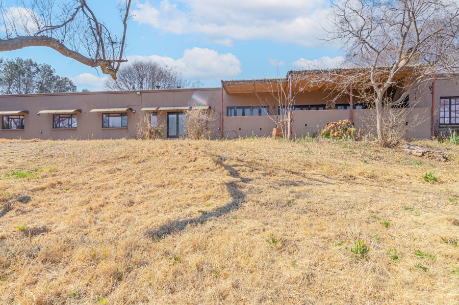 5 Bedroom Property for Sale in Chartwell Gauteng