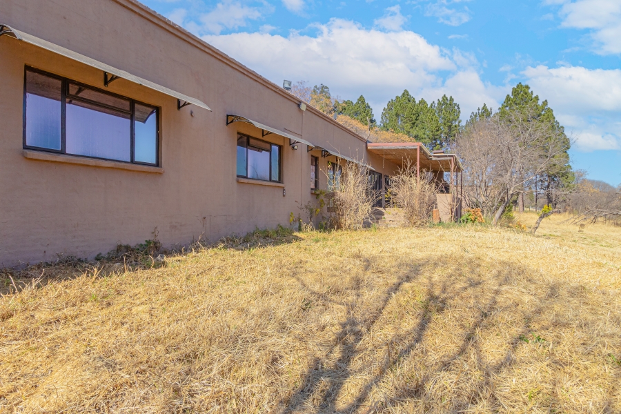 5 Bedroom Property for Sale in Chartwell Gauteng