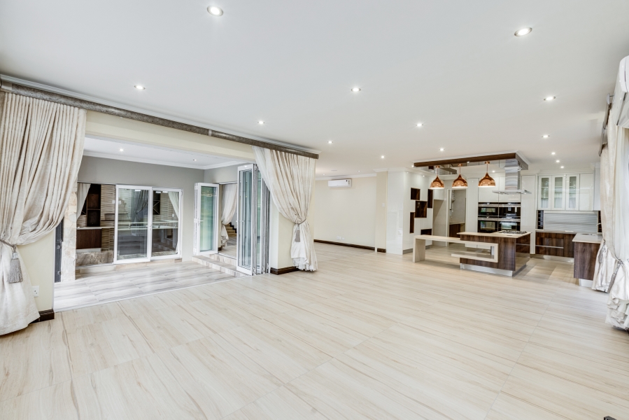 To Let 5 Bedroom Property for Rent in Helderfontein Estate Gauteng