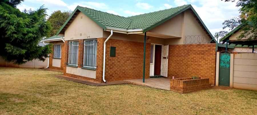 3 Bedroom Property for Sale in Dal Fouche Gauteng