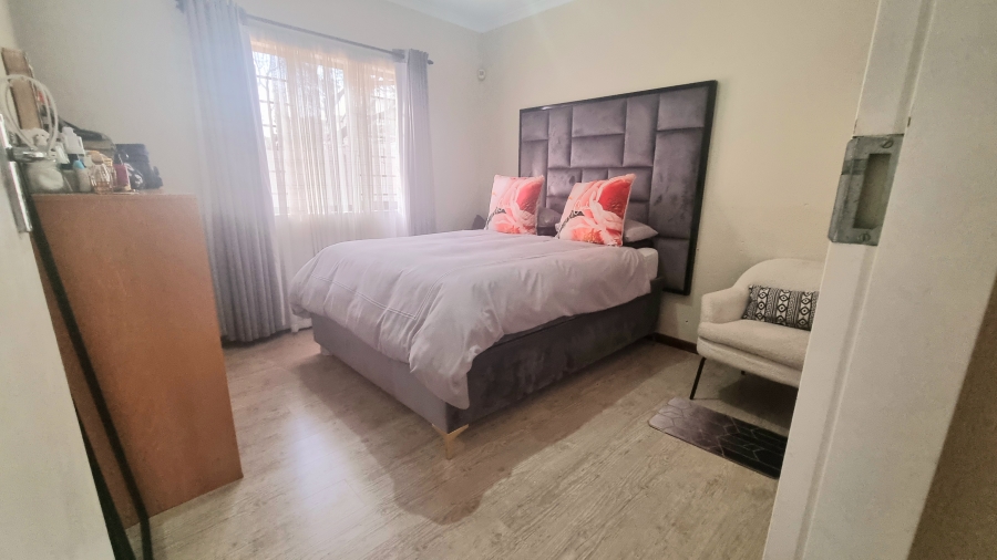 2 Bedroom Property for Sale in Halfway Gardens Gauteng