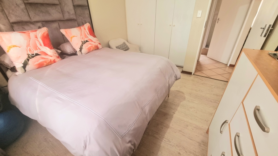 2 Bedroom Property for Sale in Halfway Gardens Gauteng