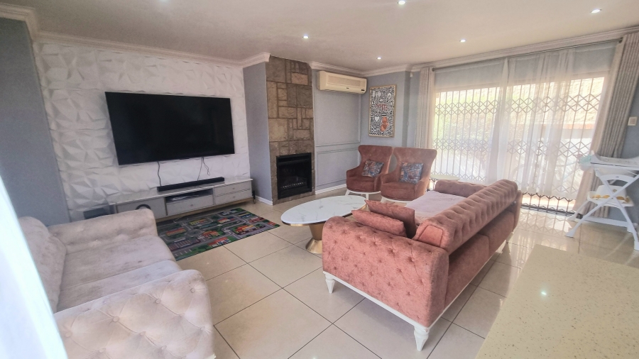 3 Bedroom Property for Sale in Crescent Wood Country Estate Gauteng