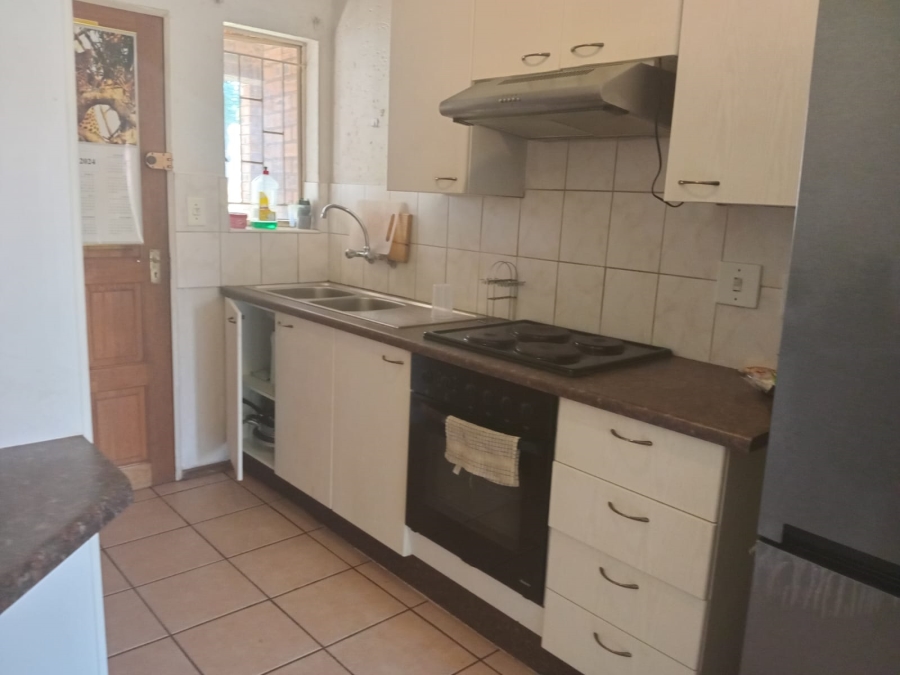 2 Bedroom Property for Sale in Wilgeheuwel Gauteng