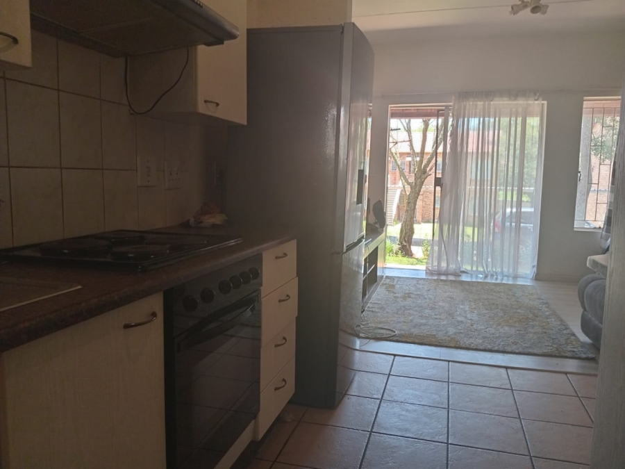 2 Bedroom Property for Sale in Wilgeheuwel Gauteng