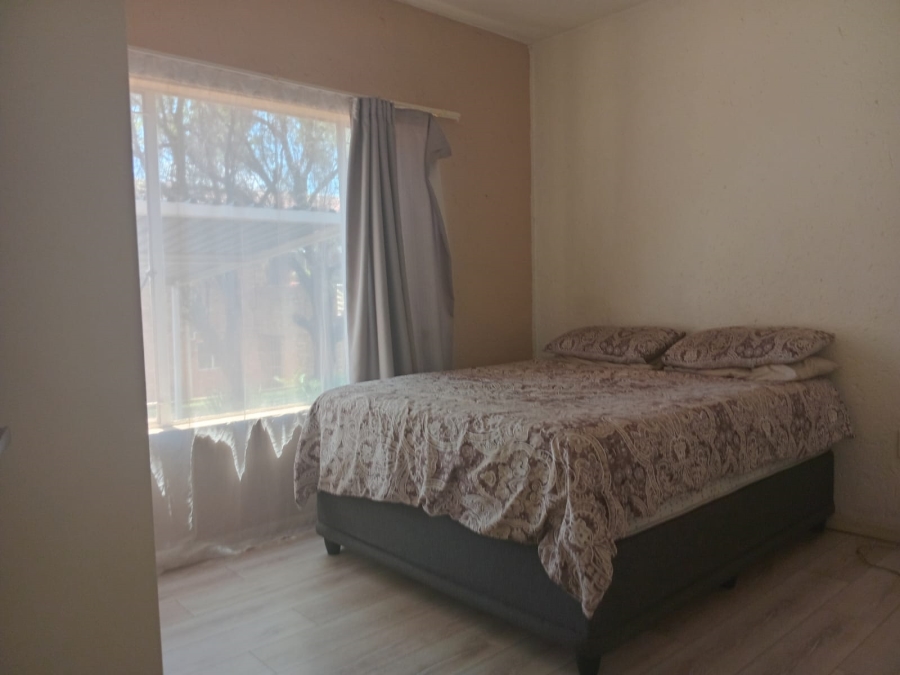 2 Bedroom Property for Sale in Wilgeheuwel Gauteng