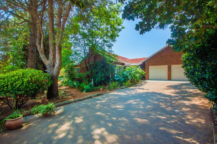 4 Bedroom Property for Sale in Helderkruin Gauteng