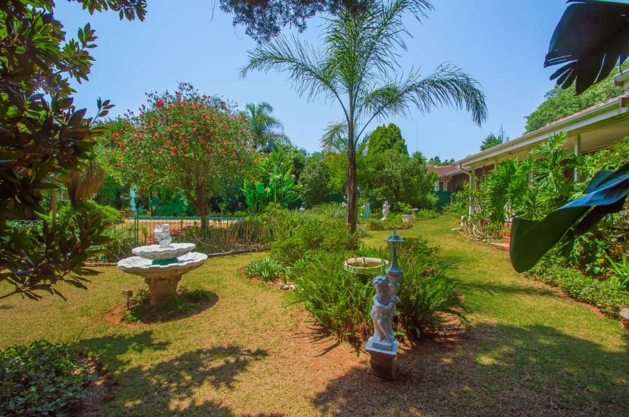 4 Bedroom Property for Sale in Helderkruin Gauteng