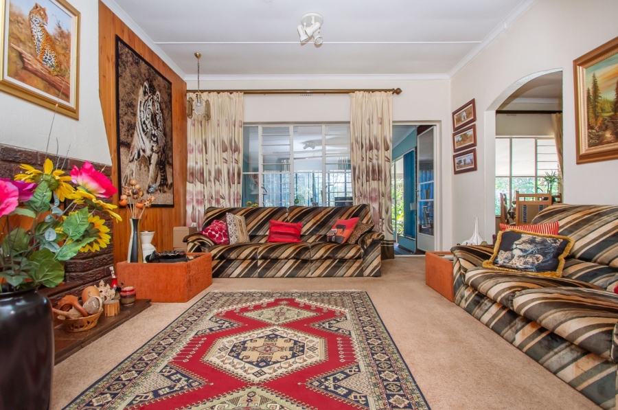 4 Bedroom Property for Sale in Helderkruin Gauteng