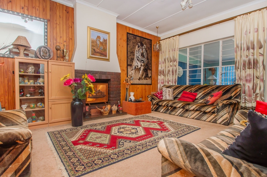 4 Bedroom Property for Sale in Helderkruin Gauteng