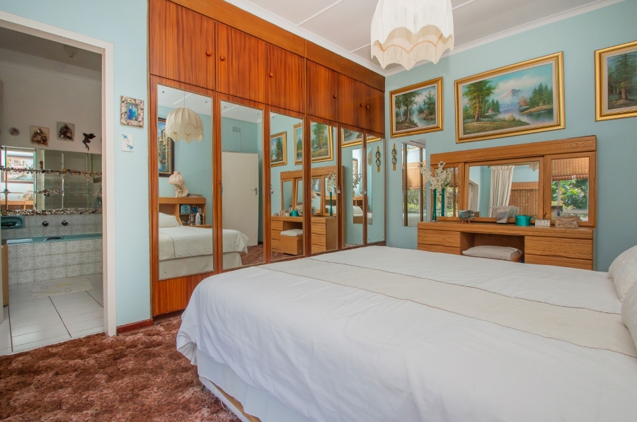 4 Bedroom Property for Sale in Helderkruin Gauteng