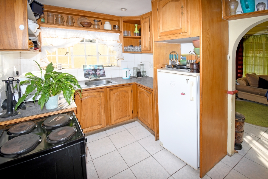 7 Bedroom Property for Sale in Albertville Gauteng