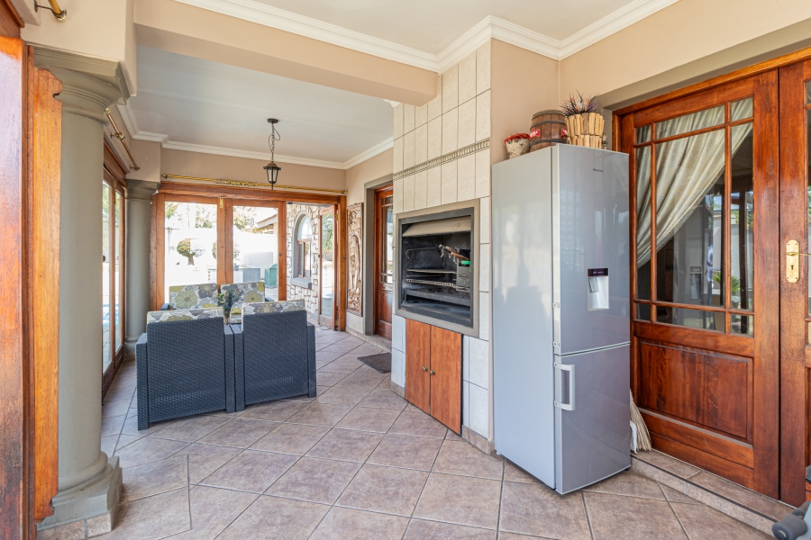 3 Bedroom Property for Sale in Ruimsig Country Estate Gauteng