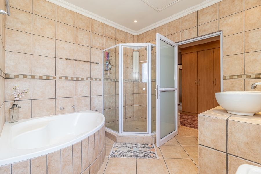 3 Bedroom Property for Sale in Ruimsig Country Estate Gauteng