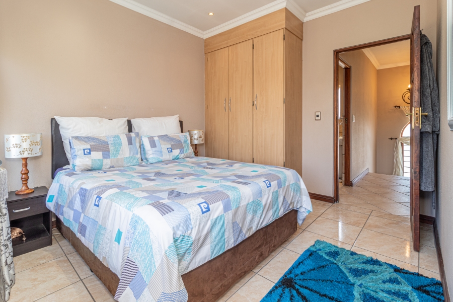 3 Bedroom Property for Sale in Ruimsig Country Estate Gauteng
