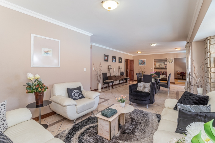 3 Bedroom Property for Sale in Ruimsig Country Estate Gauteng