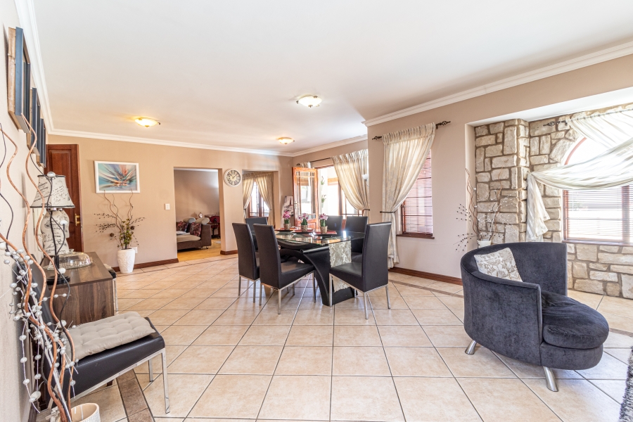 3 Bedroom Property for Sale in Ruimsig Country Estate Gauteng