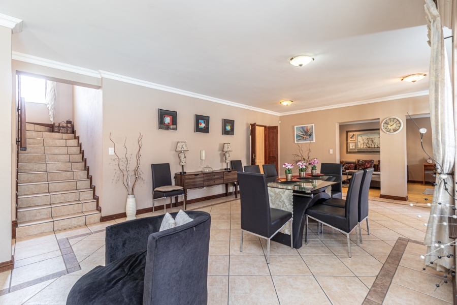 3 Bedroom Property for Sale in Ruimsig Country Estate Gauteng