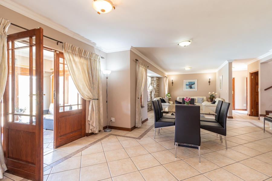 3 Bedroom Property for Sale in Ruimsig Country Estate Gauteng