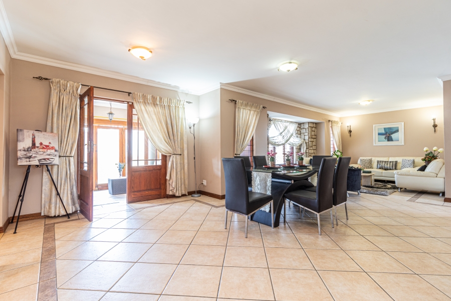 3 Bedroom Property for Sale in Ruimsig Country Estate Gauteng