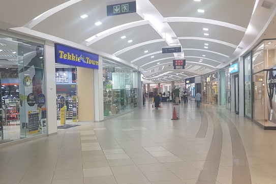 To Let Commercial Property for Rent in New Redruth Gauteng