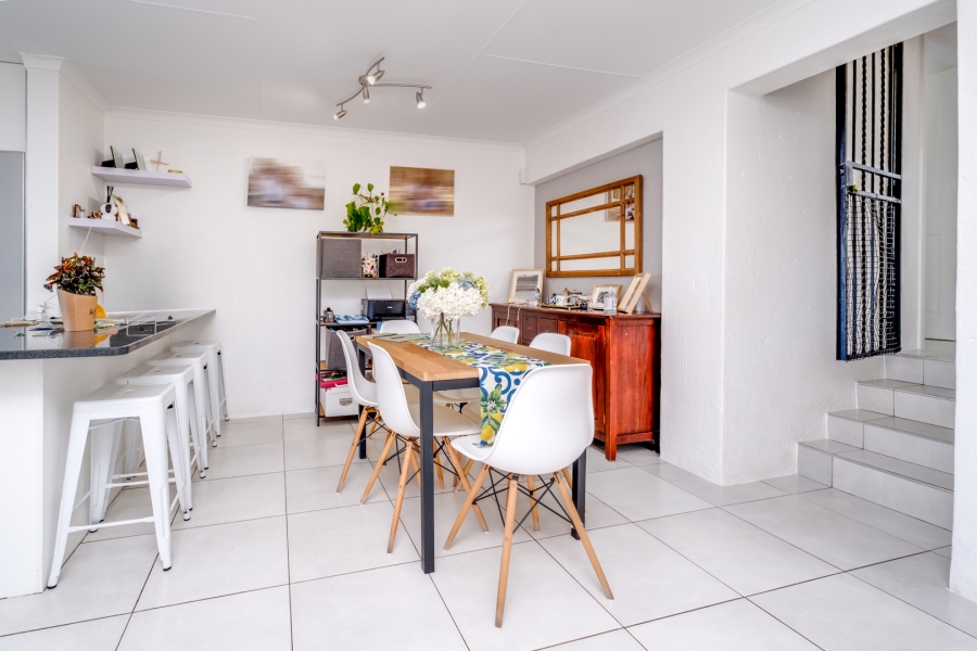 2 Bedroom Property for Sale in Lonehill Gauteng