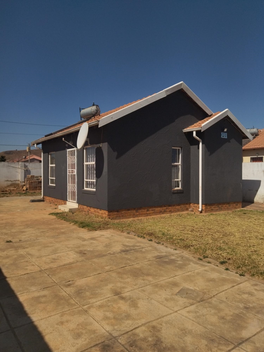 2 Bedroom Property for Sale in Lehae Gauteng