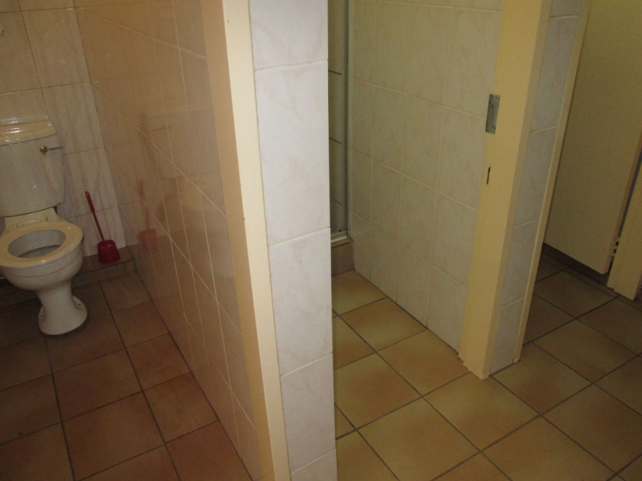 7 Bedroom Property for Sale in Lyttelton Manor Gauteng