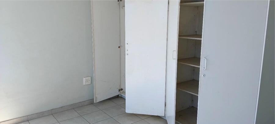 2 Bedroom Property for Sale in Muckleneuk Gauteng