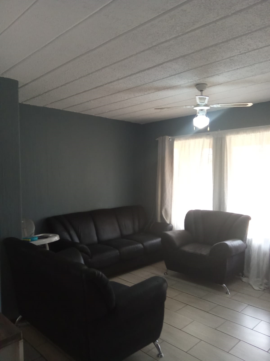 2 Bedroom Property for Sale in Horison Gauteng