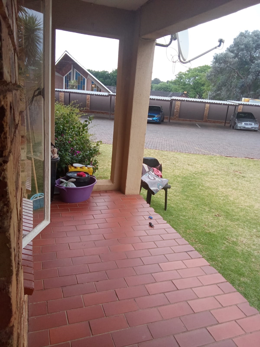 2 Bedroom Property for Sale in Horison Gauteng