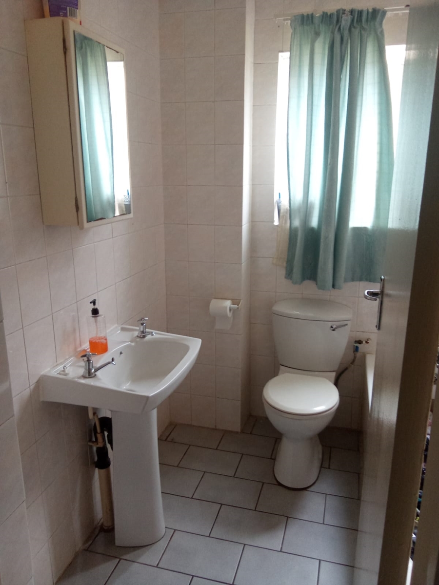 2 Bedroom Property for Sale in Horison Gauteng