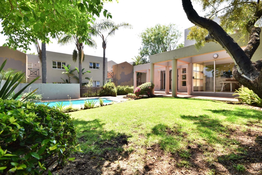 1 Bedroom Property for Sale in Ferndale Gauteng