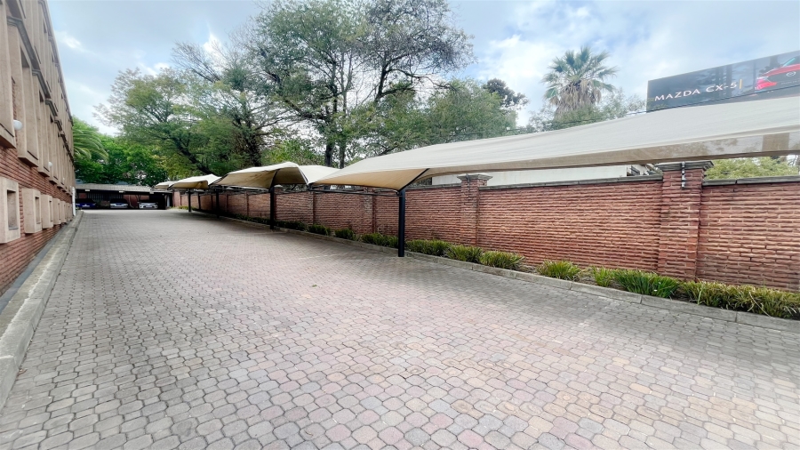 To Let Commercial Property for Rent in Houghton Estate Gauteng