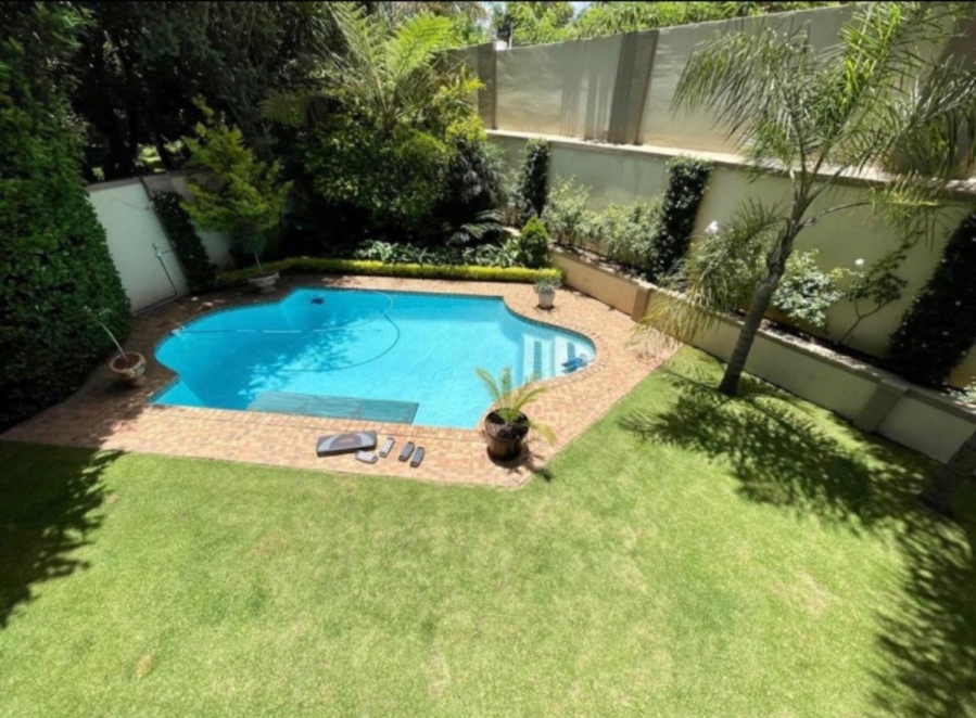 12 Bedroom Property for Sale in Bryanston Gauteng