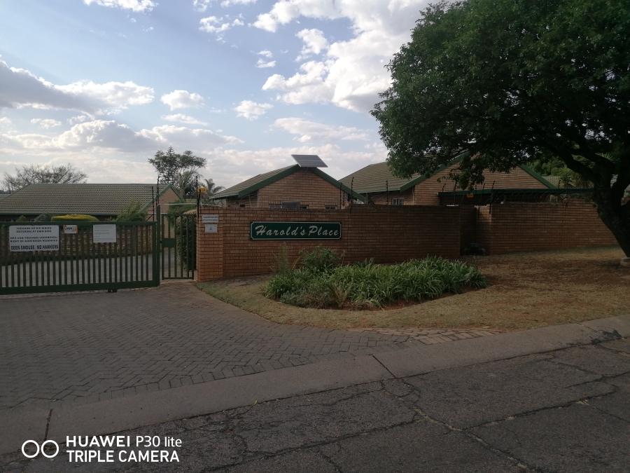 2 Bedroom Property for Sale in Murrayfield Gauteng